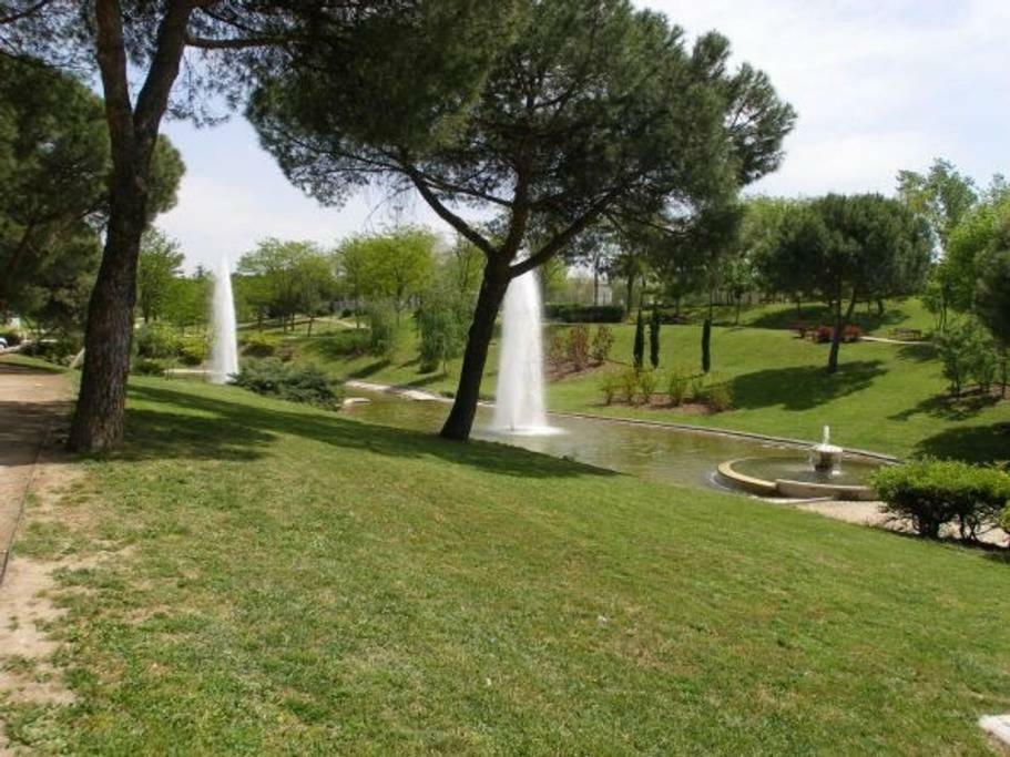 Apartamento Urgel Madrid Exterior foto